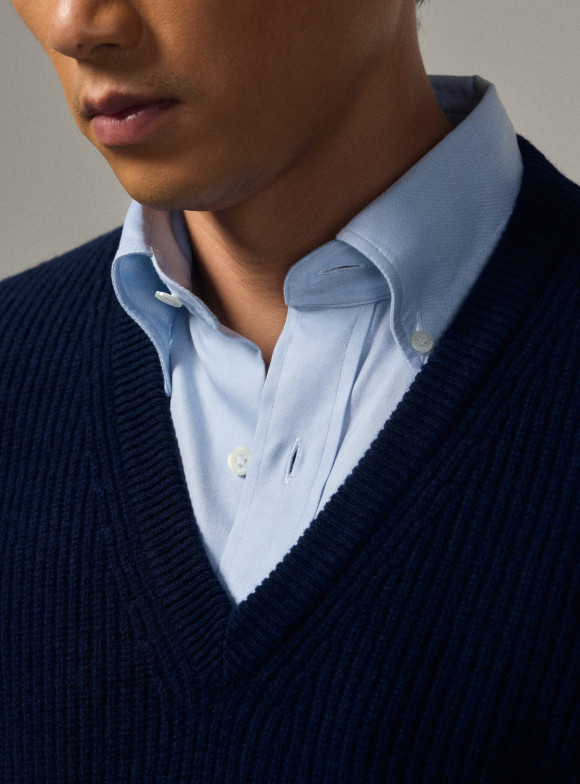 Navy Double-Knit V-Neck Jumper