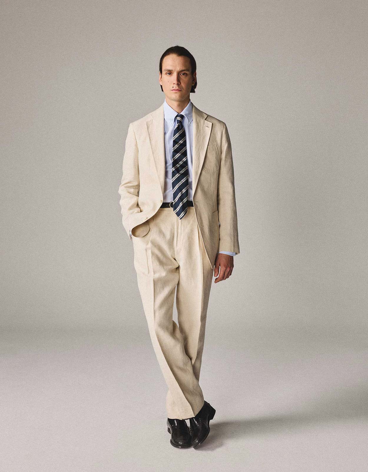 The Linen Suit for Fine Summer Days