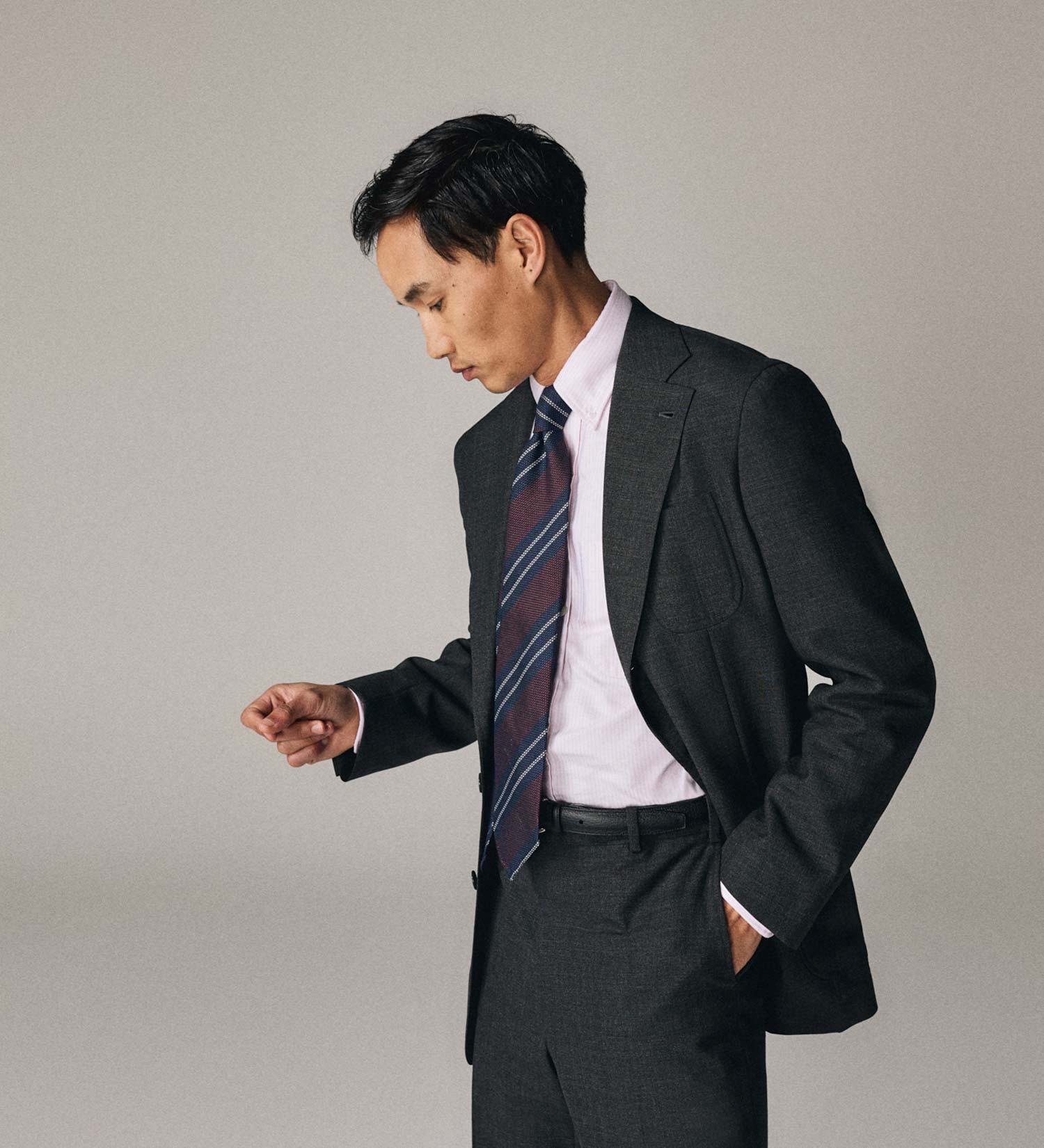 The Unstructured Grey Suit